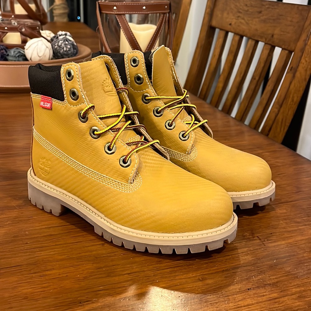 Timberland 6” Prem WPBT Wht CF Helcor waterproof Boots Youth Junior Boys Size 4